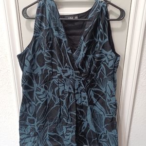 ANA XL sleeveless empire waist v neck top